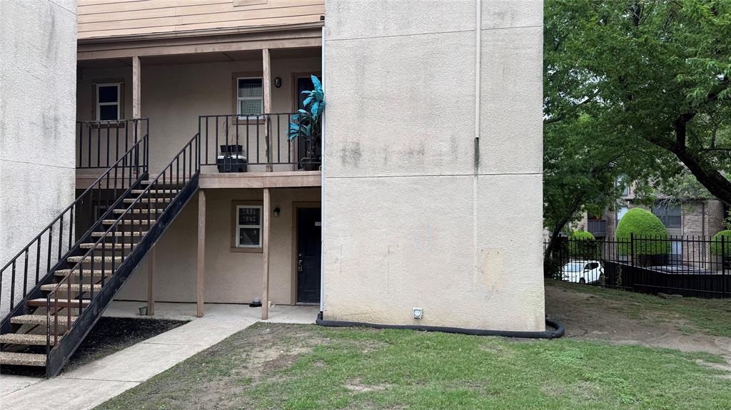 Photo 1 of 12 — 8110 Skillman Street 1016, Dallas, TX 75231