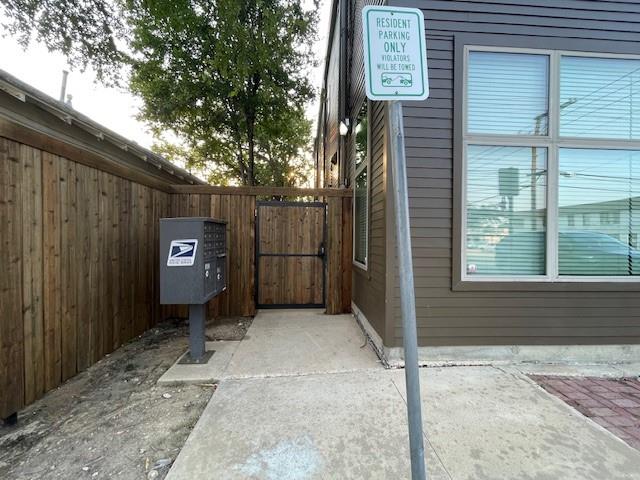 College Hill Addition - Residential Lease