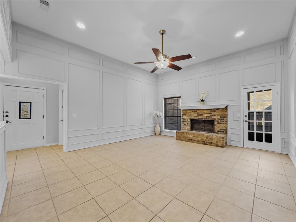 1209 S College Street