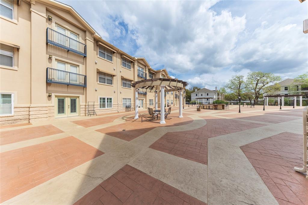 3102 Kings Road 3206