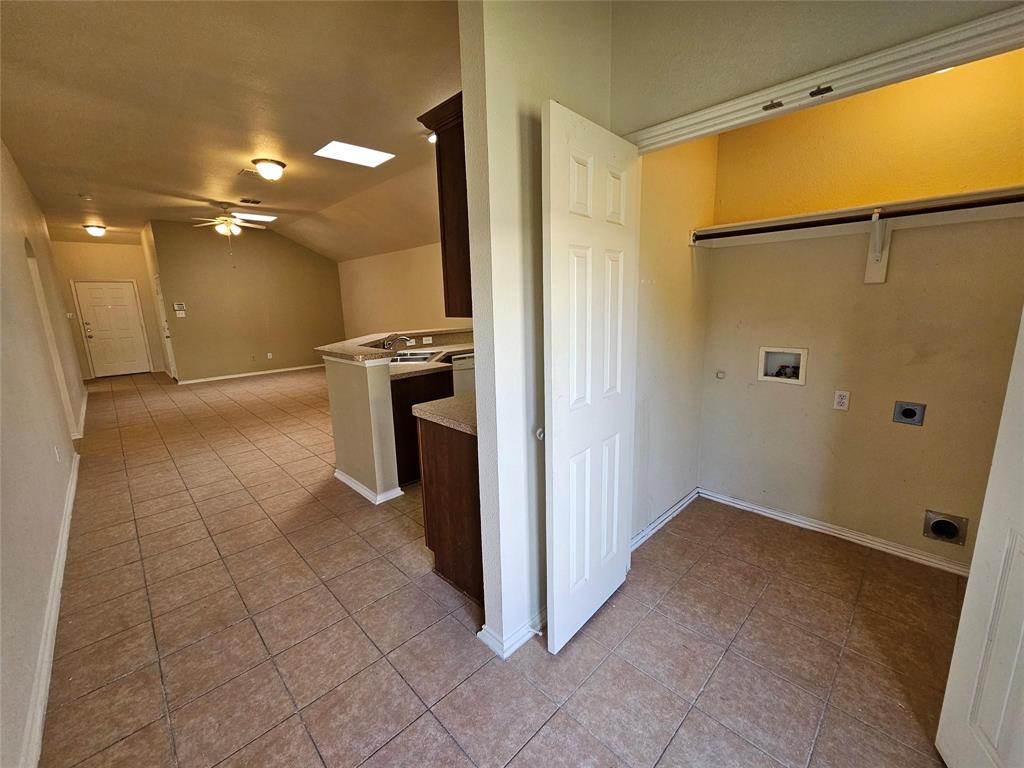 Energy Lane Add - Residential Lease