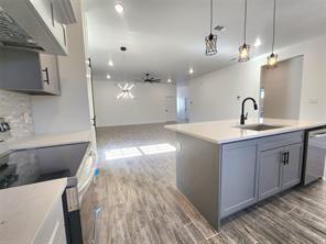 Howard W R Addition - Residential