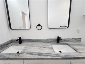 Howard W R Addition - Residential