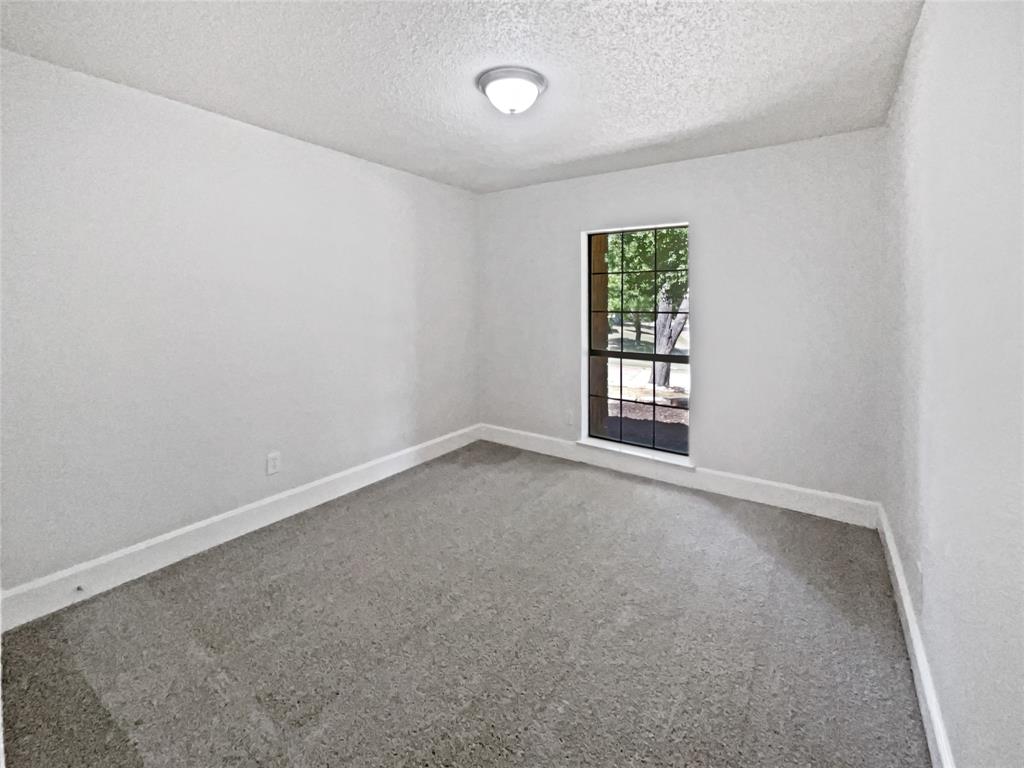 3614 Queenswood Lane