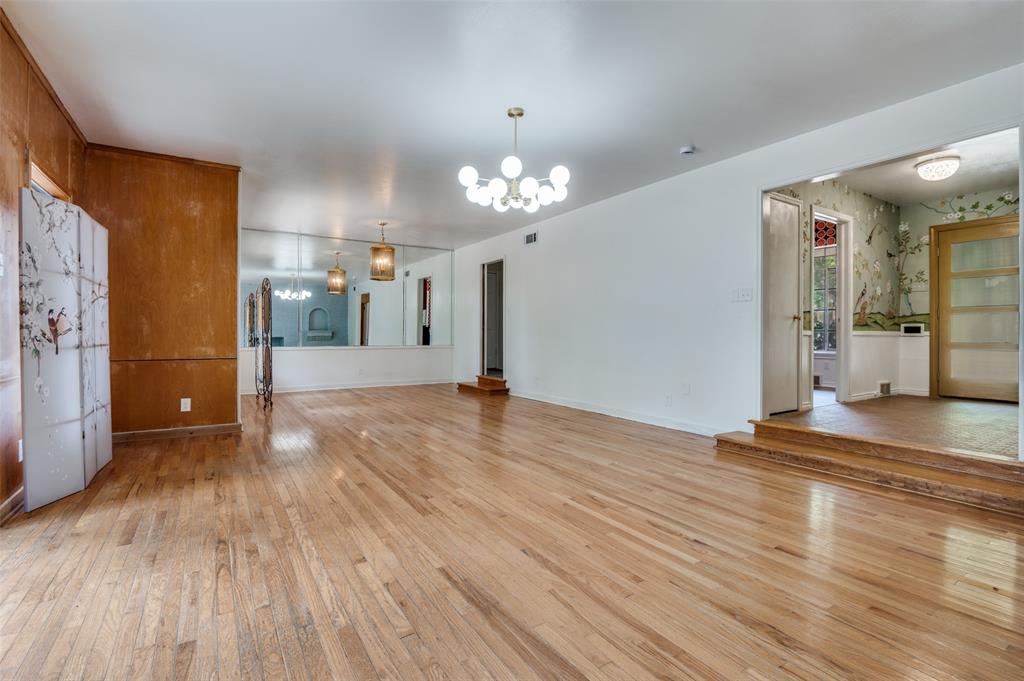 620 Woolsey Drive