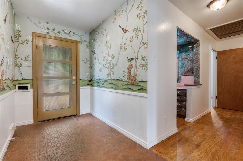 620 Woolsey Drive