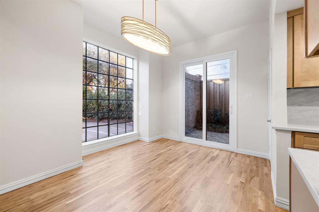 Gilbert Condo 3919 - Residential