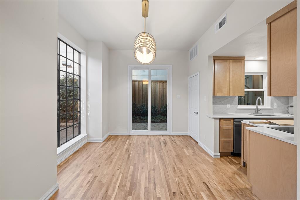 Gilbert Condo 3919 - Residential