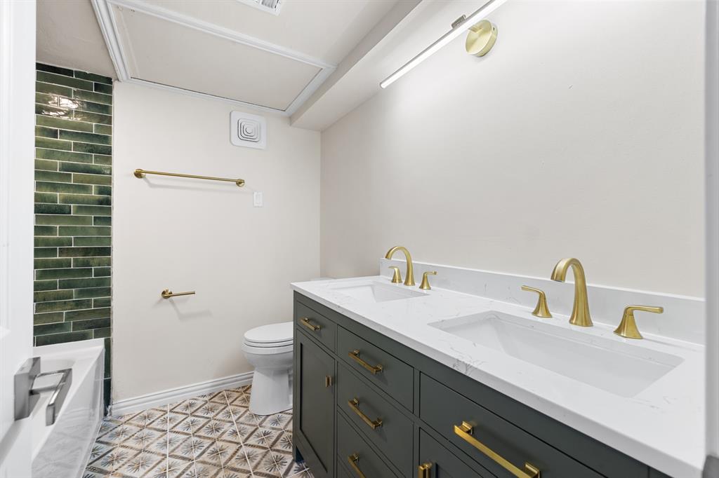 Gilbert Condo 3919 - Residential