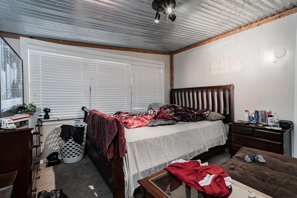 ROLLINGWOOD HILLS - Residential