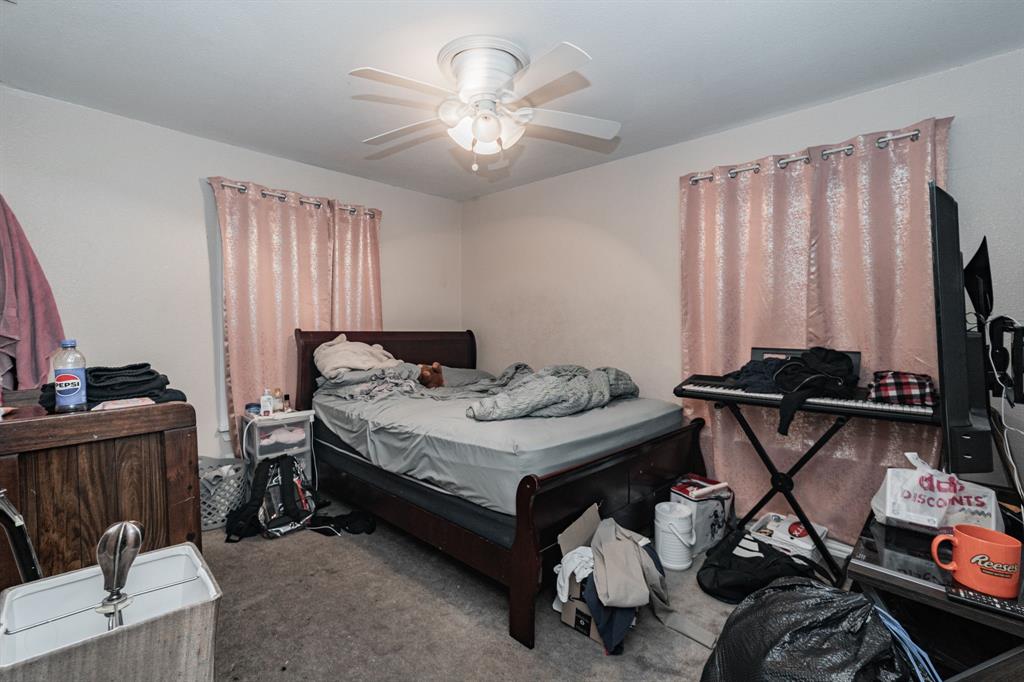 ROLLINGWOOD HILLS - Residential