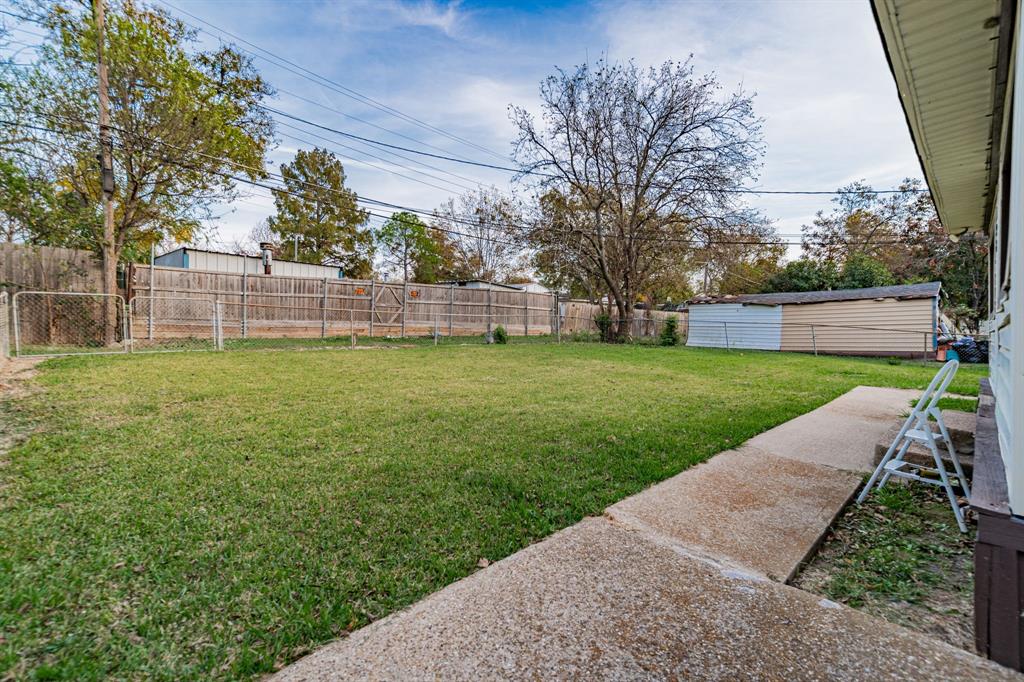 ROLLINGWOOD HILLS - Residential