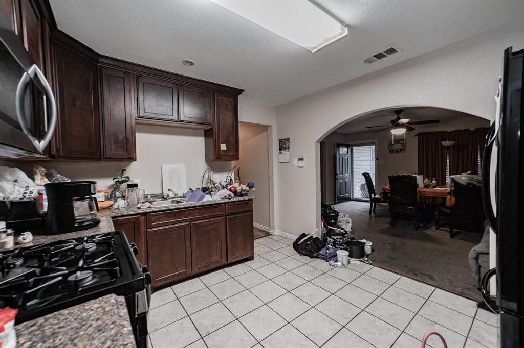 ROLLINGWOOD HILLS - Residential