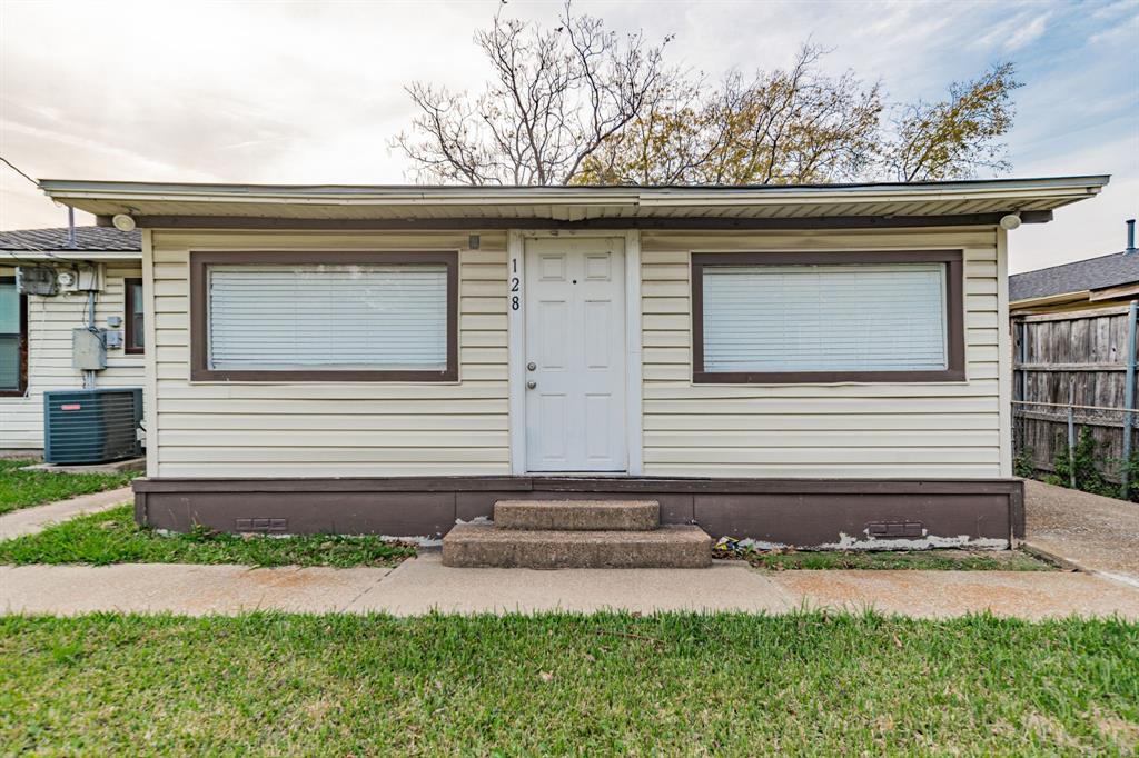 ROLLINGWOOD HILLS - Residential