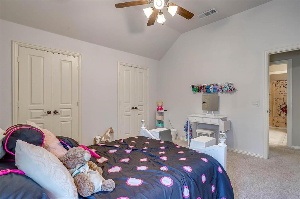 Willow Crk Xing - Residential