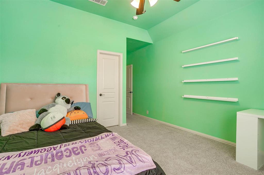 Willow Crk Xing - Residential