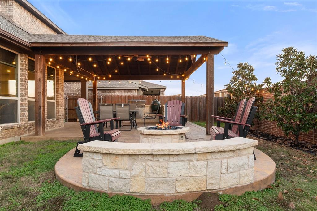 Willow Crk Xing - Residential