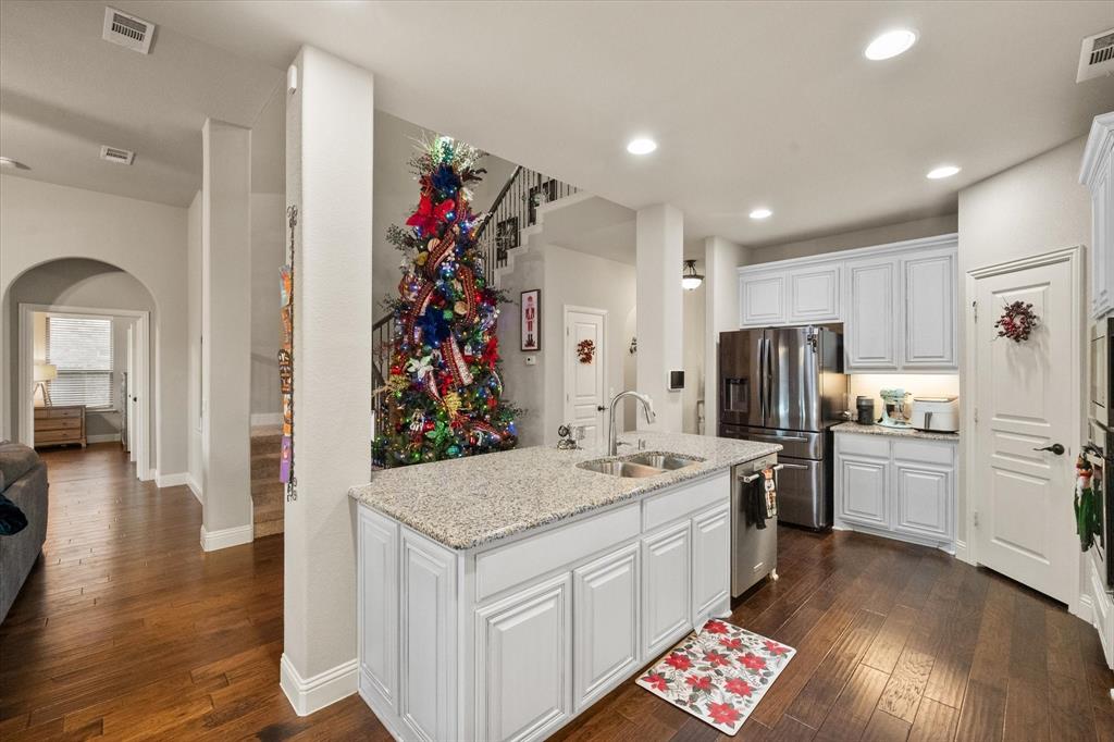 Willow Crk Xing - Residential