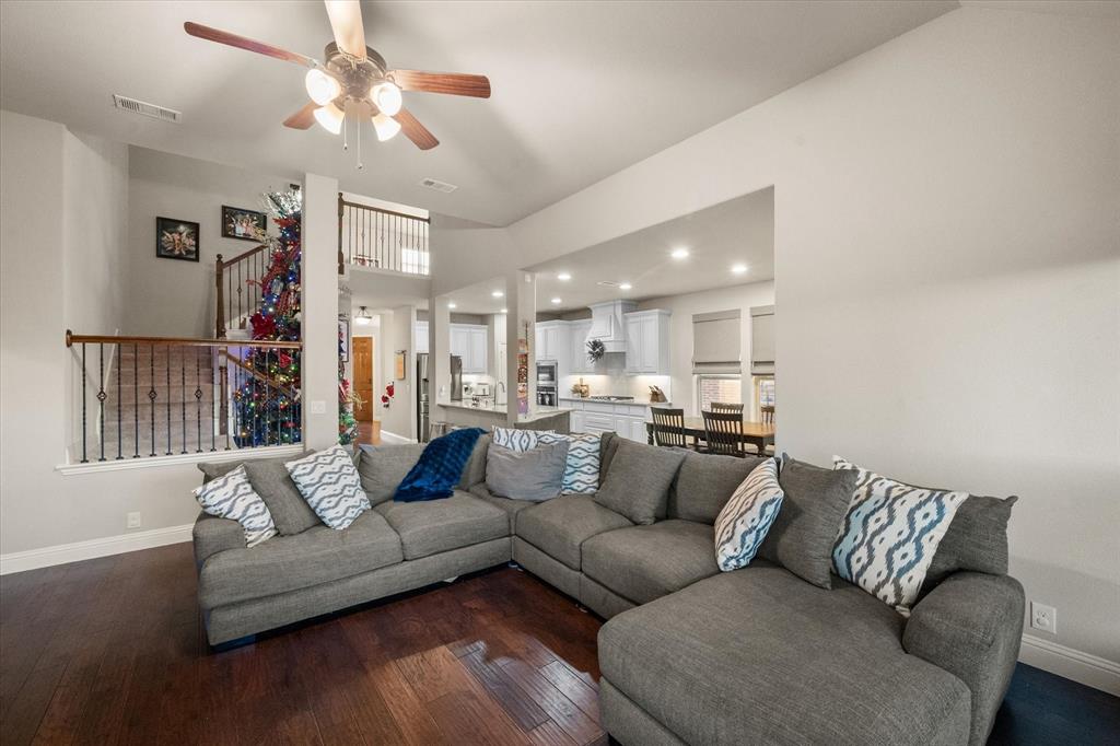 Willow Crk Xing - Residential