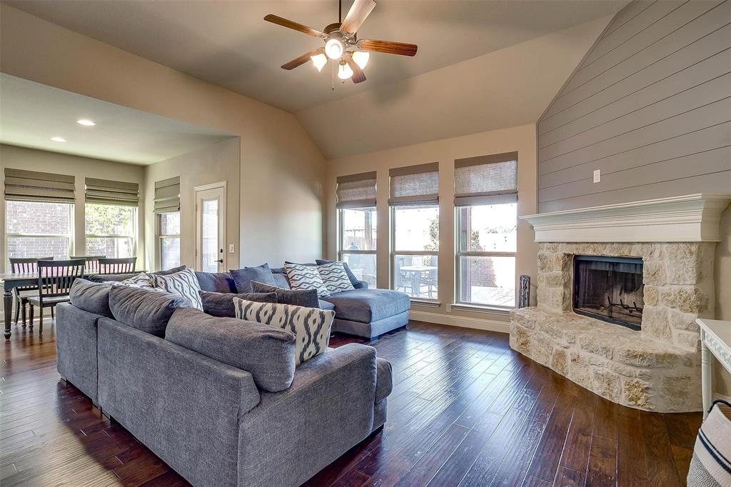 Willow Crk Xing - Residential