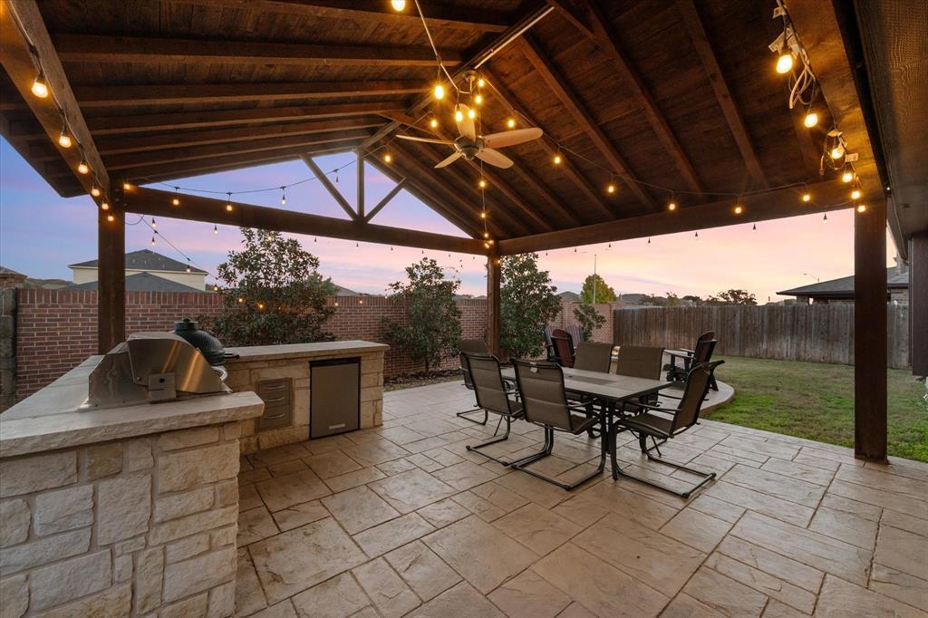 Willow Crk Xing - Residential