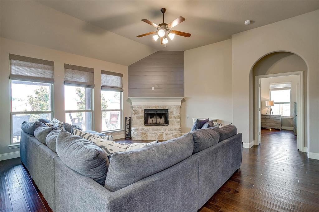 Willow Crk Xing - Residential