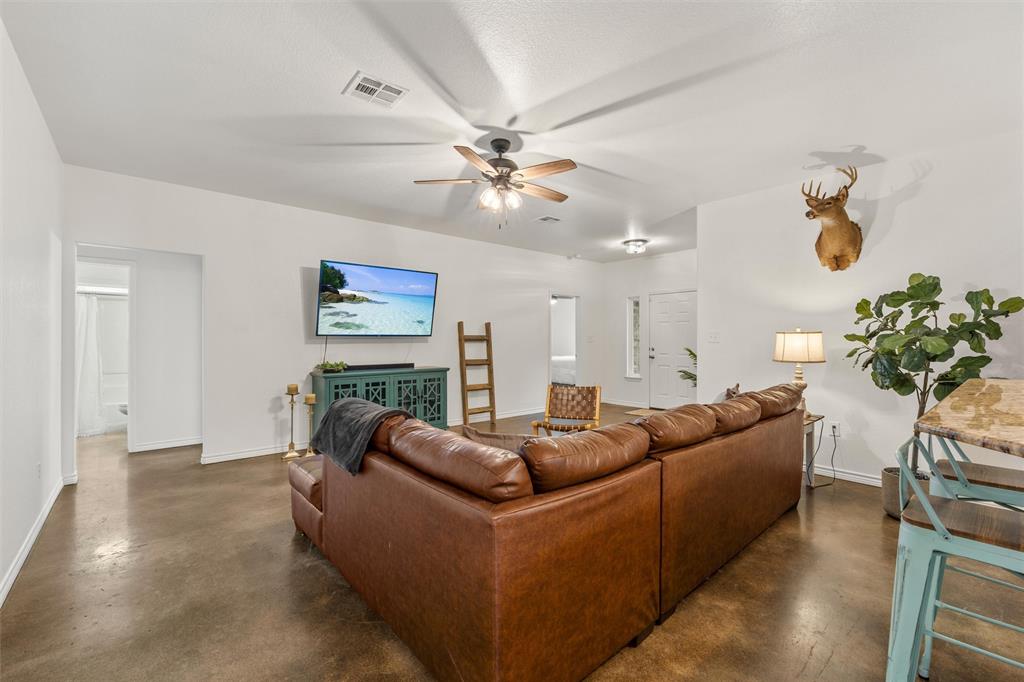 6200 Avon Drive