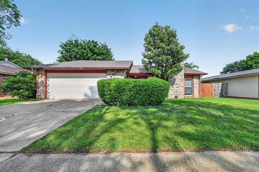 UPDATED ARLINGTON HOME  VAULTED CEILINGS  DESIGNER KITCHEN  LARGE BACKYARD RETREAT

Welcome to 2705 Treeview Drive in Arlington, TX—a beautifully updated 3-bedroom, 2-bath home offering nearly 1,900 square feet of functional living space in a quiet, established neighborhood. Built in 1978 and thoughtfully refreshed, this home blends character with modern upgrades buyers are actively searching for. 

Step inside to a light-filled living room featuring soaring vaulted ceilings, wood-style flooring, and a striking floor-to-ceiling accent wall that creates an immediate “wow” factor. The cozy brick fireplace anchors the space, while the open layout flows seamlessly into the dining and kitchen areas—ideal for both everyday living and entertaining.

The **fully updated kitchen** showcases:

* Quartz-style countertops
* Modern tile backsplash
* Stainless steel appliances
* Crisp white cabinetry
* Breakfast bar + eat-in dining space

The private primary suite offers generous space, fresh finishes, and an updated en-suite bath, while secondary bedrooms provide flexibility for guests, office space, or family living.

Outside, enjoy a covered patio and oversized backyard—perfect for relaxing evenings, pets, or future outdoor upgrades. Mature trees and established landscaping add both privacy and charm.

Additional highlights include:

* 2-car garage with front entry
* Central HVAC
* Wood-burning fireplace
* Interior lot in a well-maintained subdivision 

Located in desirable Southwest Arlington with convenient access to major highways, shopping, dining, parks, and top-rated amenities, this home offers both comfort and connectivity.

If you’ve been searching for an updated home with character, space, and move-in-ready appeal in Arlington—this is the one buyers stop scrolling for.