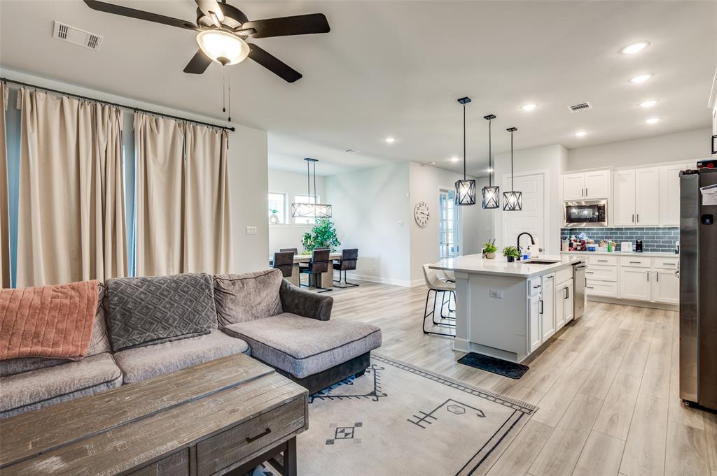 Lakes at River Trls East - Residential