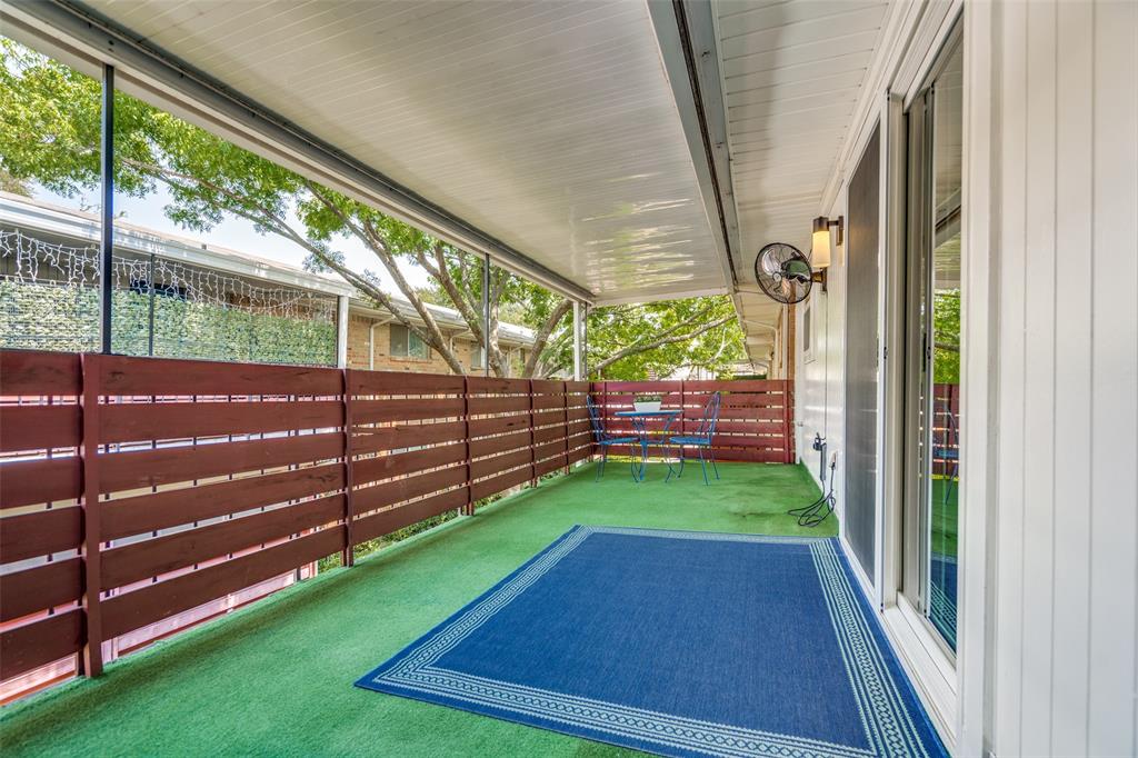 Sandhurst Manor Condo - Residential