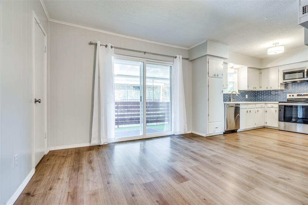 Sandhurst Manor Condo - Residential