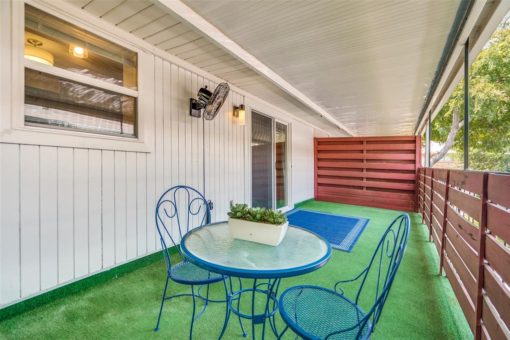 Sandhurst Manor Condo - Residential