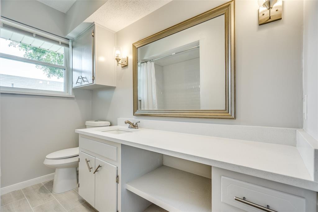 Sandhurst Manor Condo - Residential