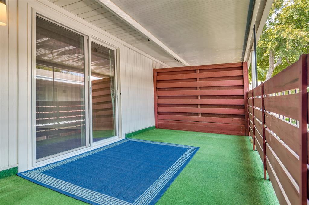 Sandhurst Manor Condo - Residential