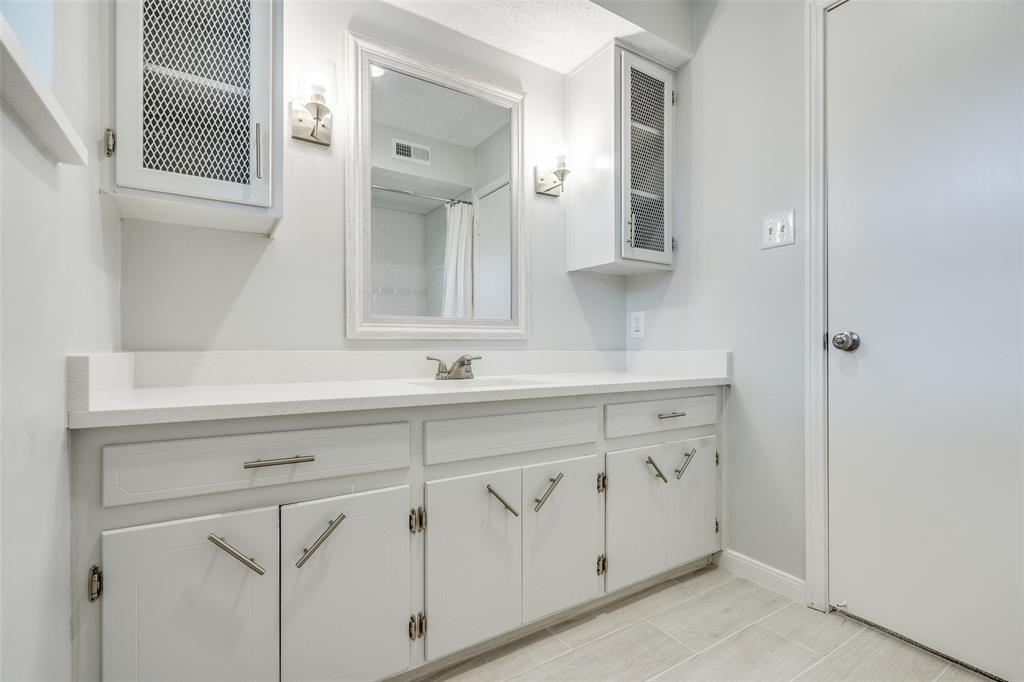 Sandhurst Manor Condo - Residential