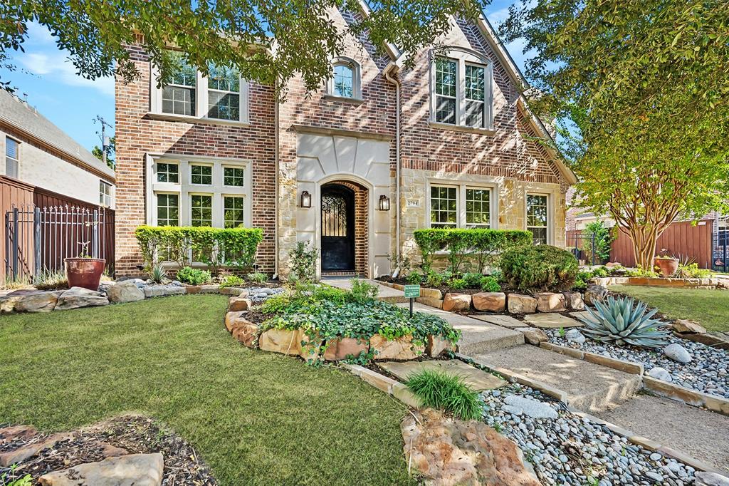 2704 Pickwick Lane