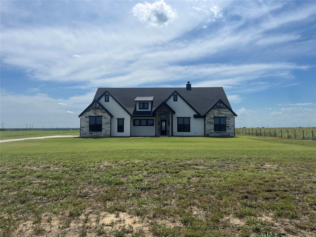 002215112 - Residential