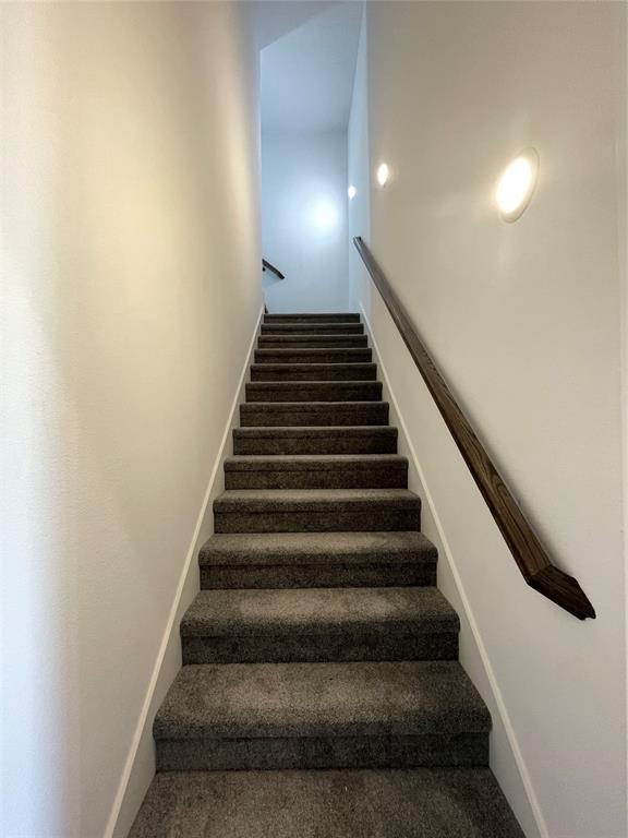 002215112 - Residential