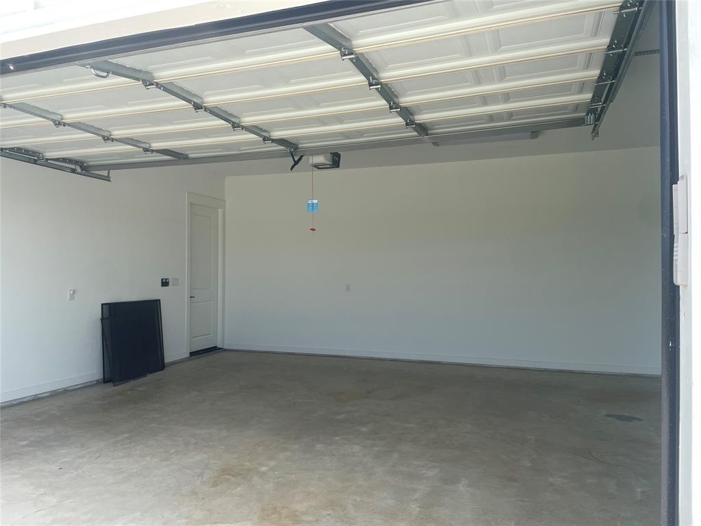 002215112 - Residential