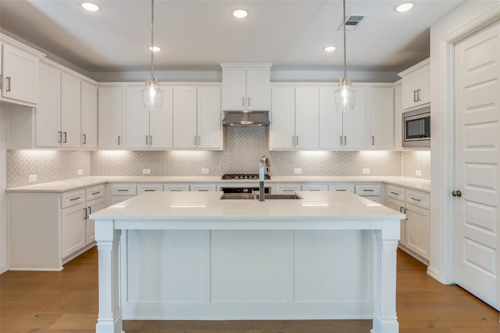 Lilyana Ph 2a-2 - Residential Lease