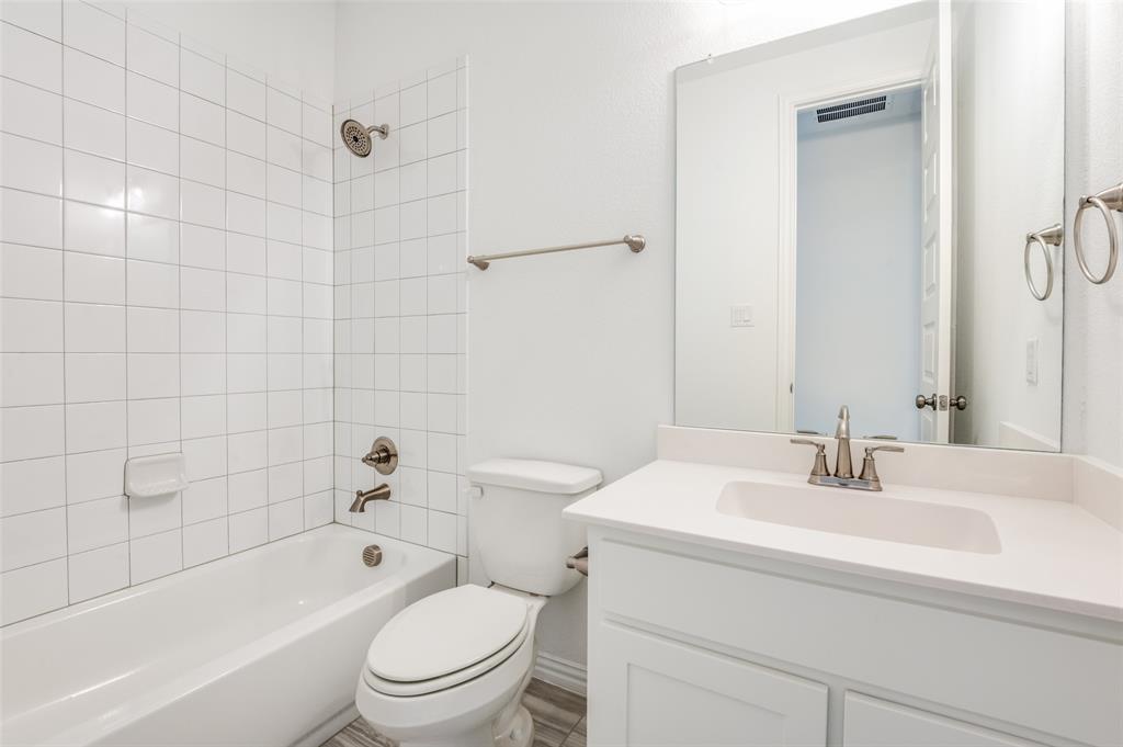 Lilyana Ph 2a-2 - Residential Lease