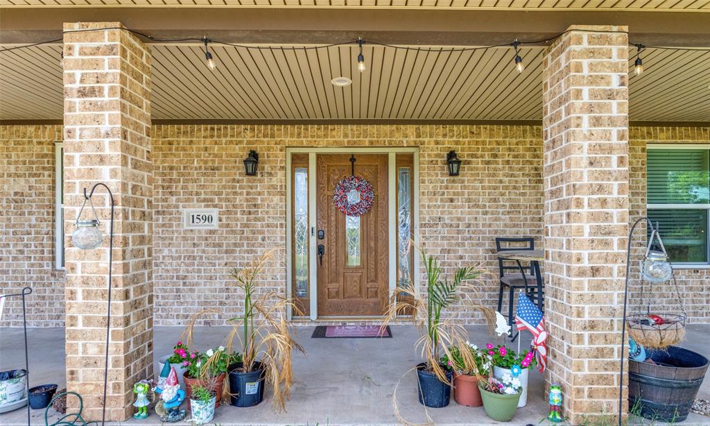 1590 Farm Road 2352