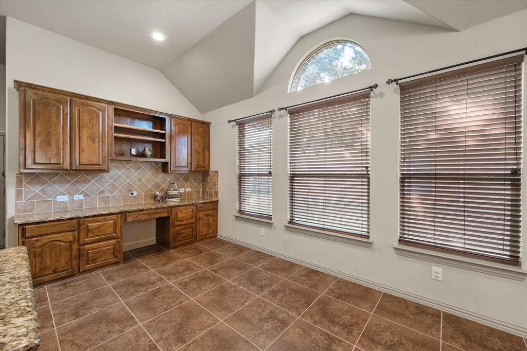 8204 Summerleaf Drive