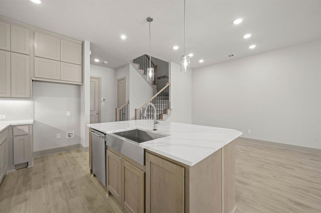 The Abbey at Mercer Crossing - Residential