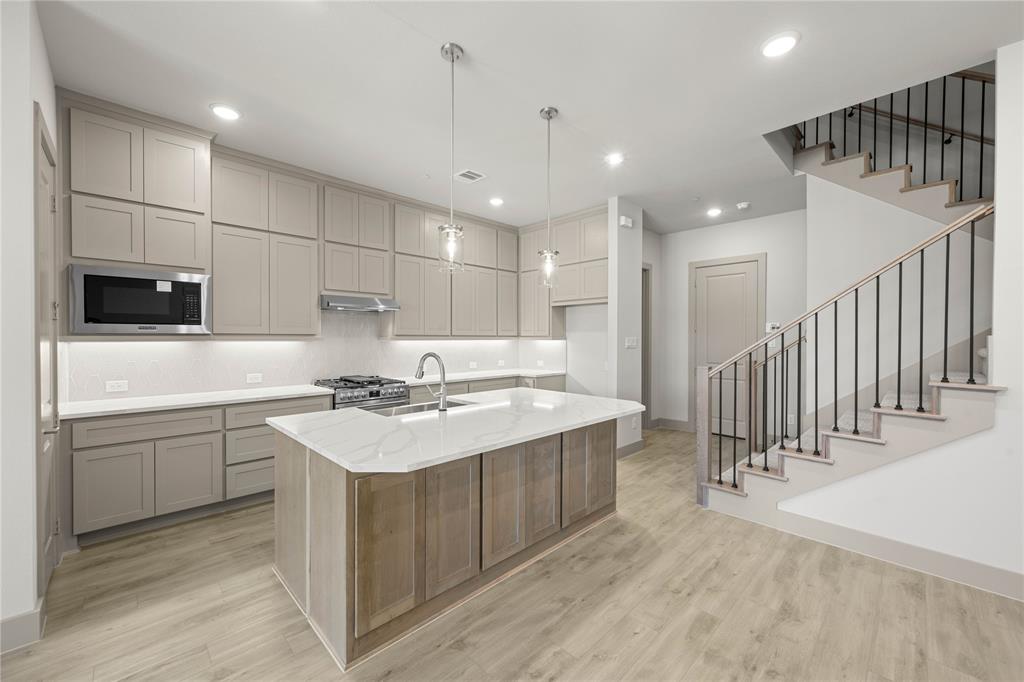 The Abbey at Mercer Crossing - Residential