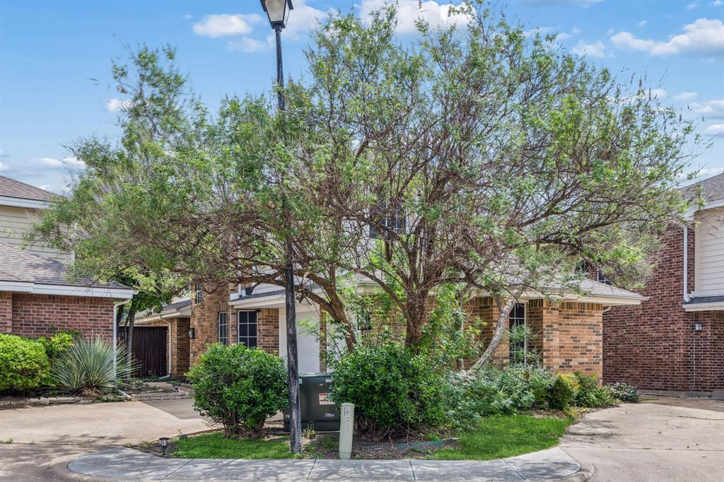 9404 Penny Lane