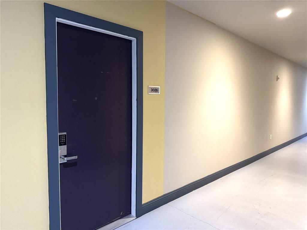 listing image 0