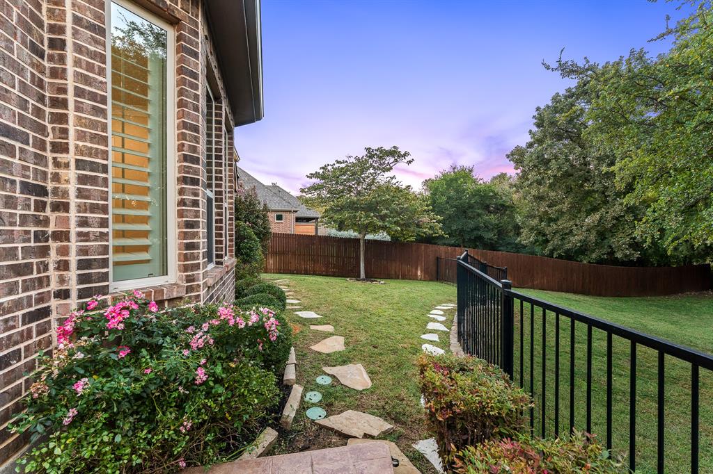 519 Pine Island Circle