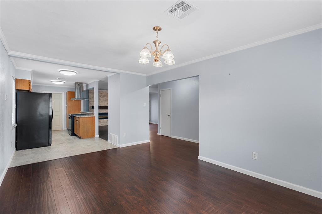 925 Melrose Drive