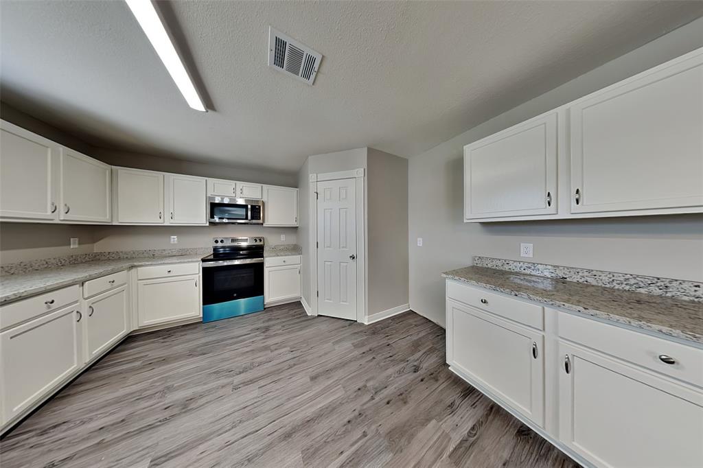 The Villages Of Woodlake Ph 3a - Residential Lease